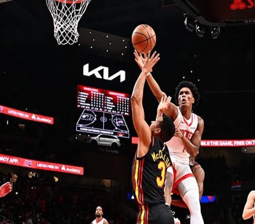 吉滕斯边路,发威,小角度射门,V体育VSports官网,VSportsV体育娱乐,V体育投注,V体育平台,V体育赛事直播,V体育app下载