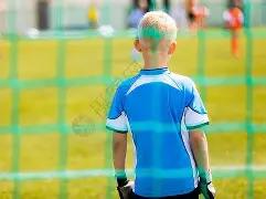 吉滕斯边路,发威,小角度射门,V体育VSports官网,VSportsV体育娱乐,V体育投注,V体育平台,V体育赛事直播,V体育app下载